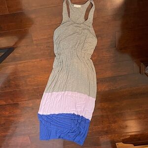 Socialite Heather Gray Tee